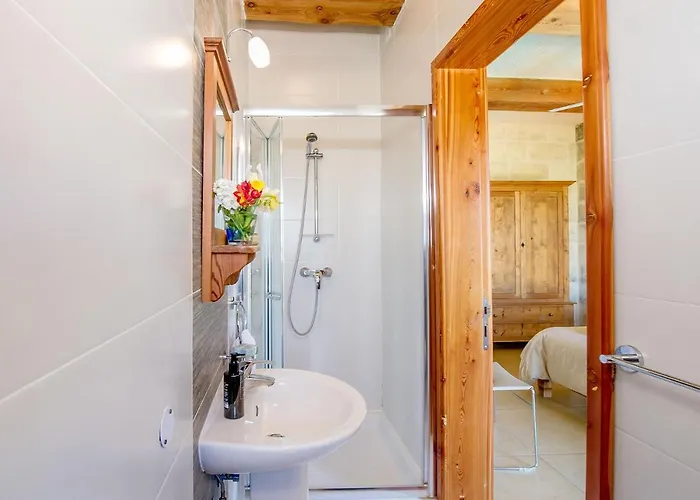 Ta' Peppi * 萨奈特