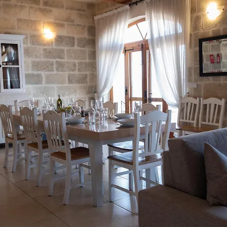 Villa Ta' Peppi Sannat